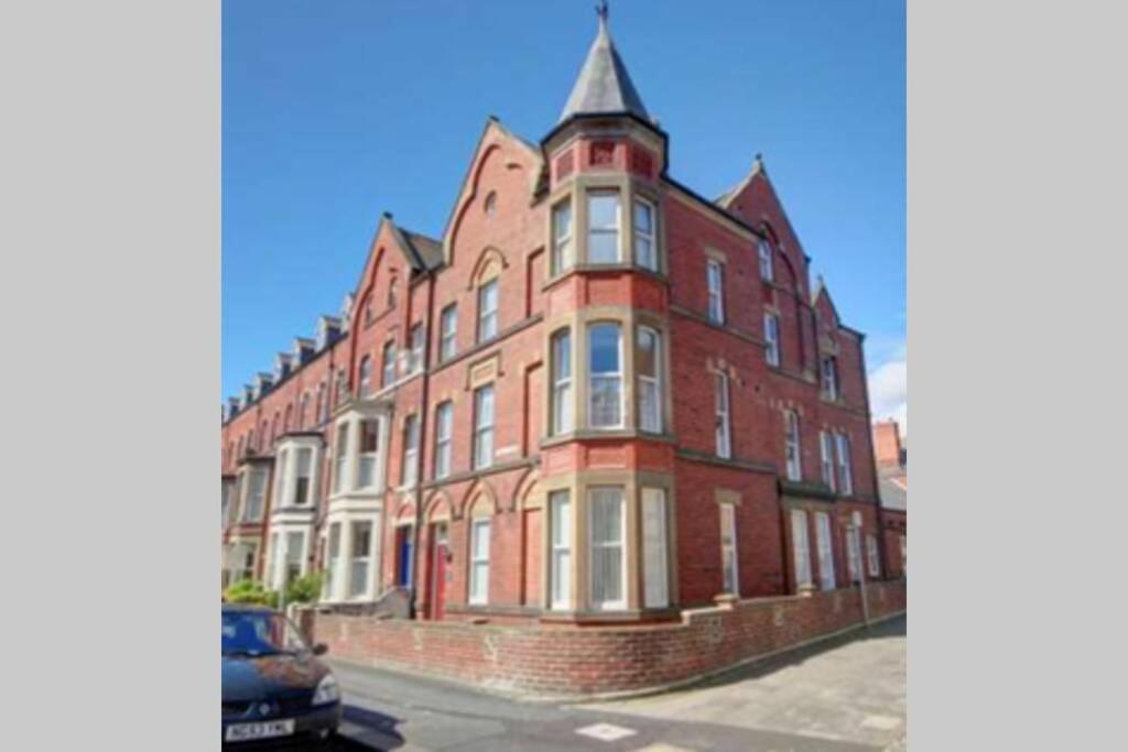 Seaspray Boutique Whitby Apartment Exterior photo